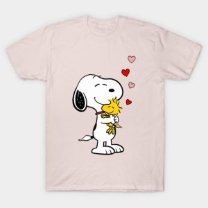 Snoopy Hugging Woodstock – Valentine Friendship Hearts M1422 T-Shirt